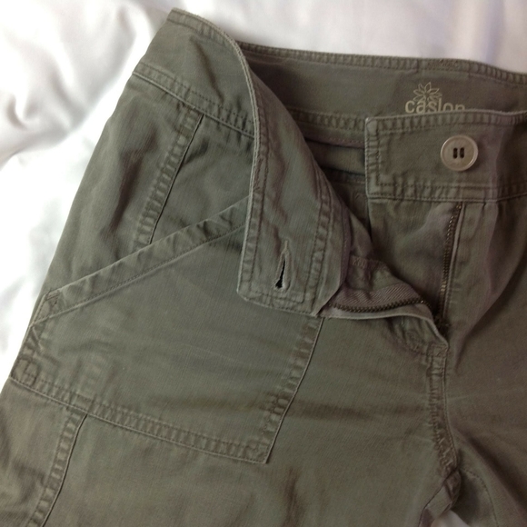 Capris - Picture 3 of 9